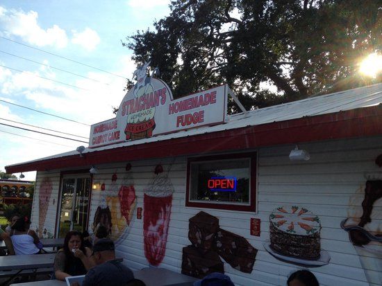 Strachan's Ice Cream and Desserts